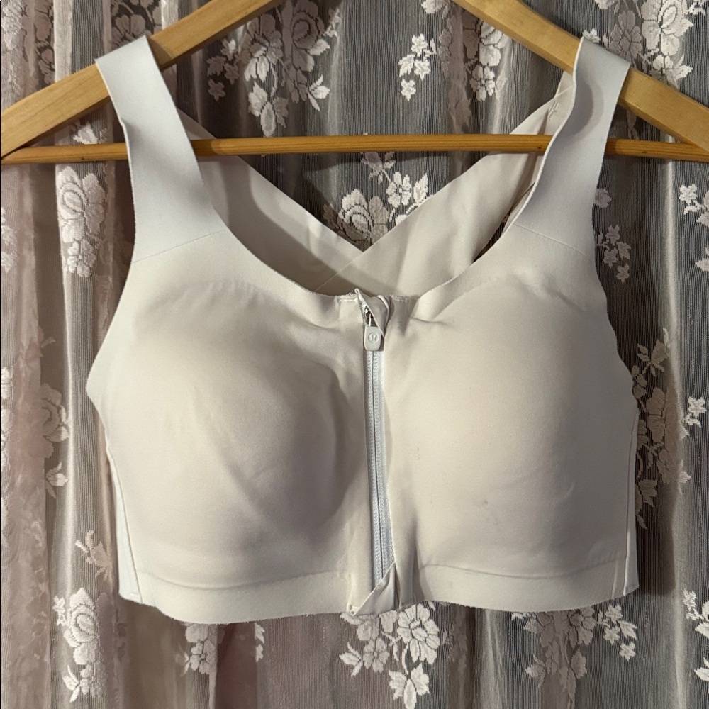 Lululemon Enlite Bra